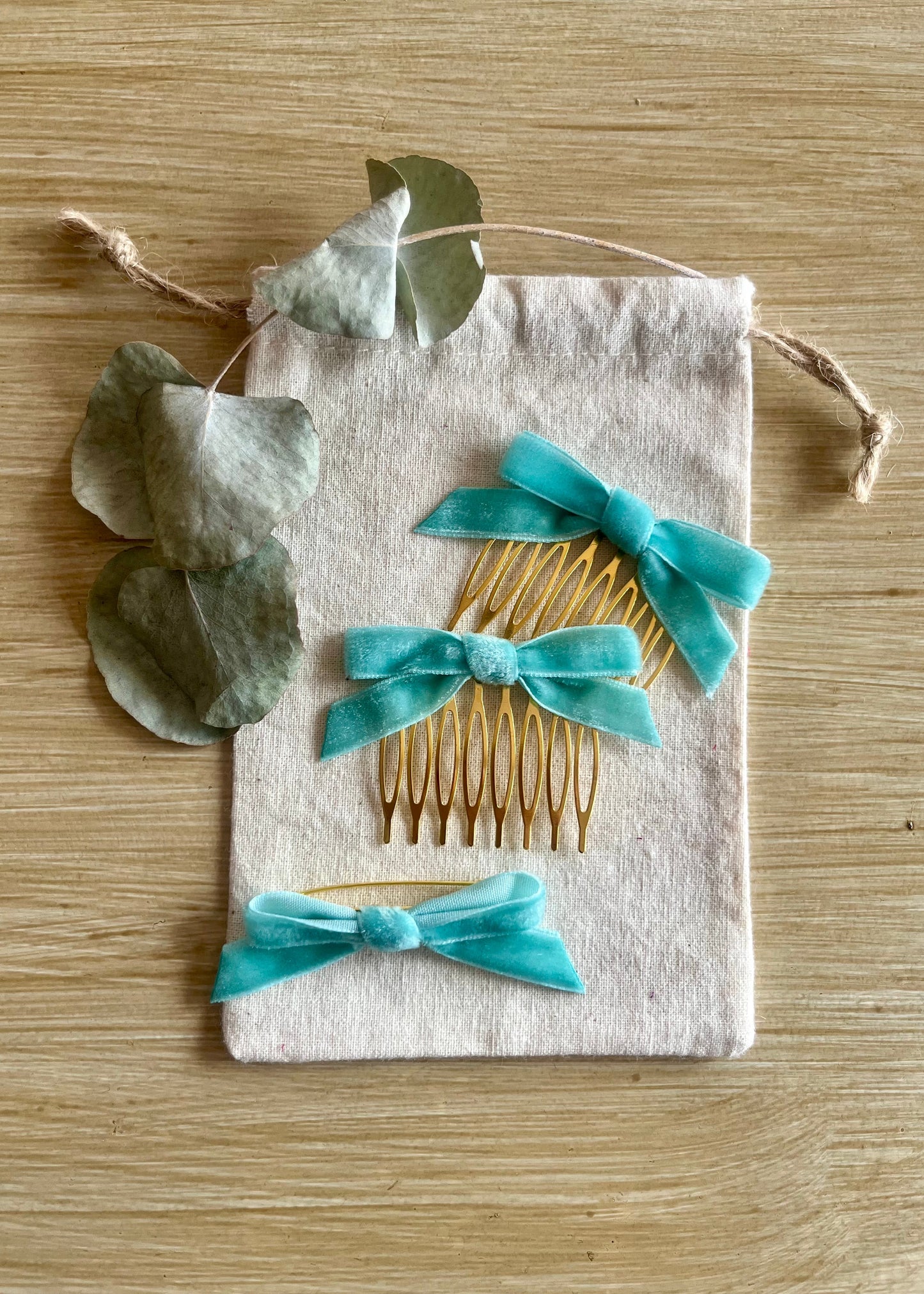 Pack peinas + broche lacitos terciopelo verde