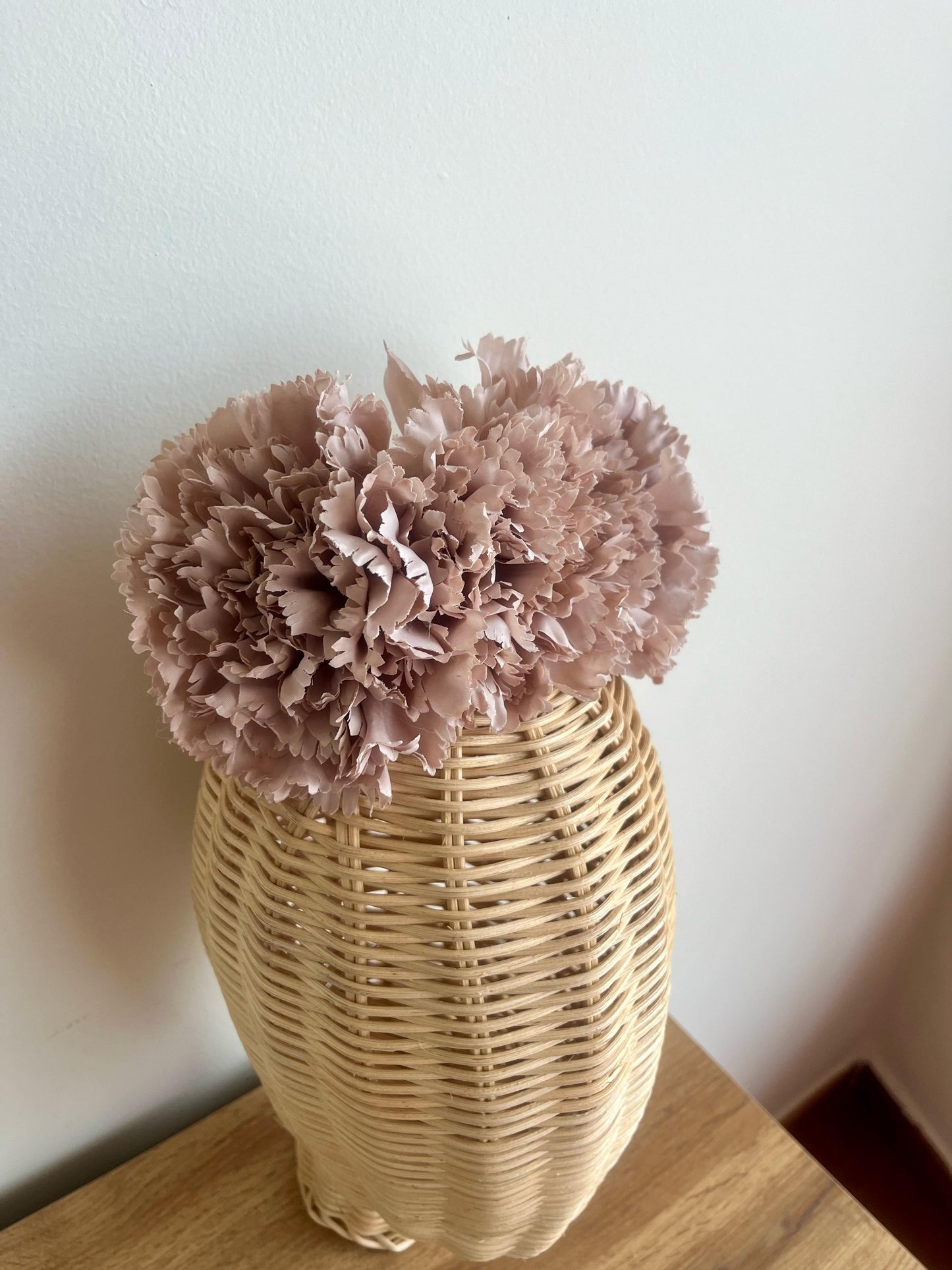 Ramillete Claveles Tierra