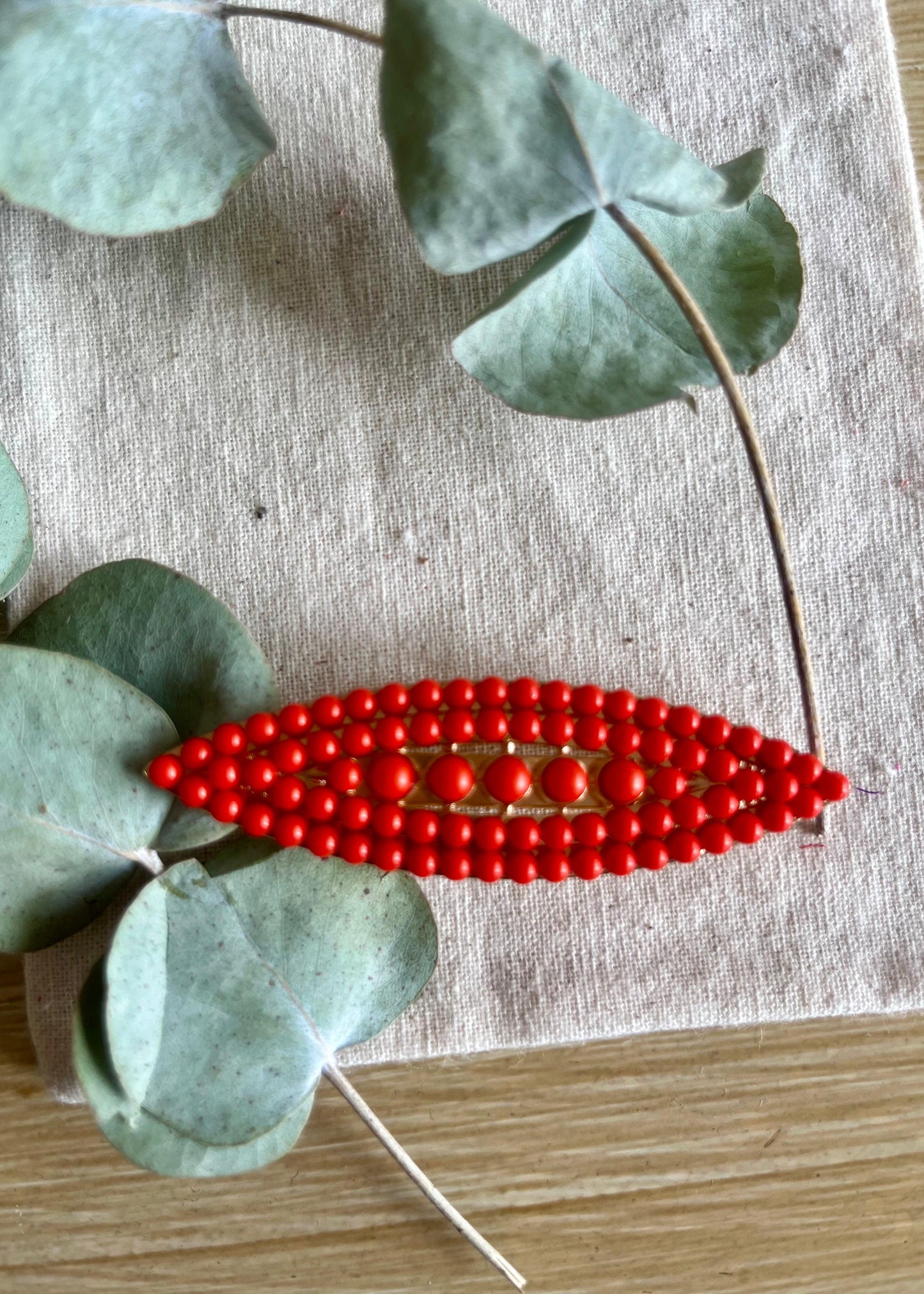 Broche Bolitas Coral