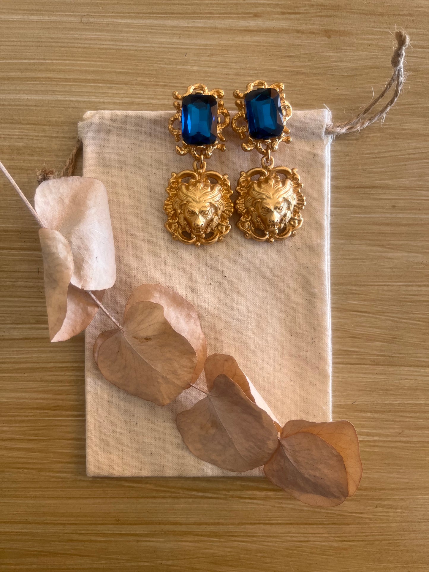 Pendientes León