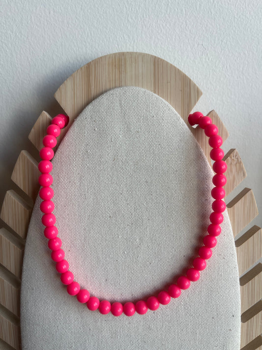 Collar Catalina rosa flúor